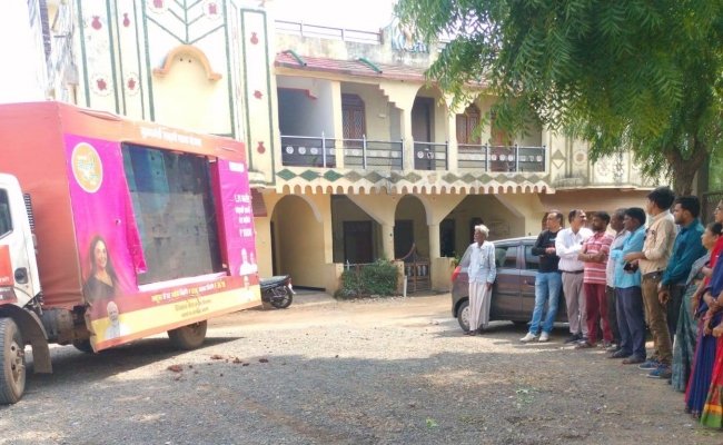 विधायक श्री मारू ने किया गरीब कल्‍याण महाअभियान के विकास रथ को रवाना